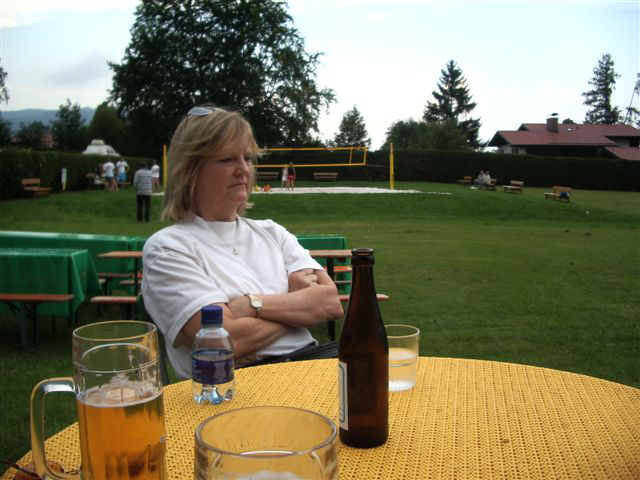 050903055 MUC Friebad Abwinkl Sue.JPG (65339 bytes)