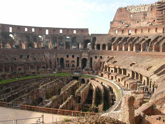 051121 (17) FCO Colliseum.JPG (82497 bytes)