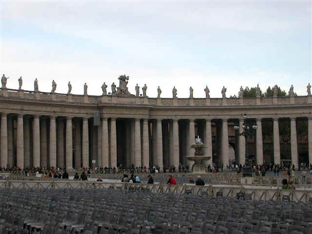 051122 (74) FCO Vatican City.JPG (53045 bytes)
