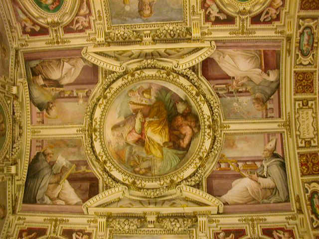 051123 (12) FCO Vatican Museum.JPG (84615 bytes)