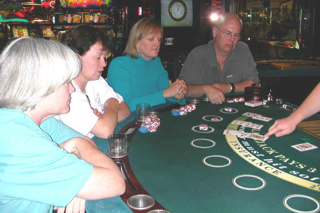 03619017 Casino JeRie Karla Sue Tony.jpg (140377 bytes)