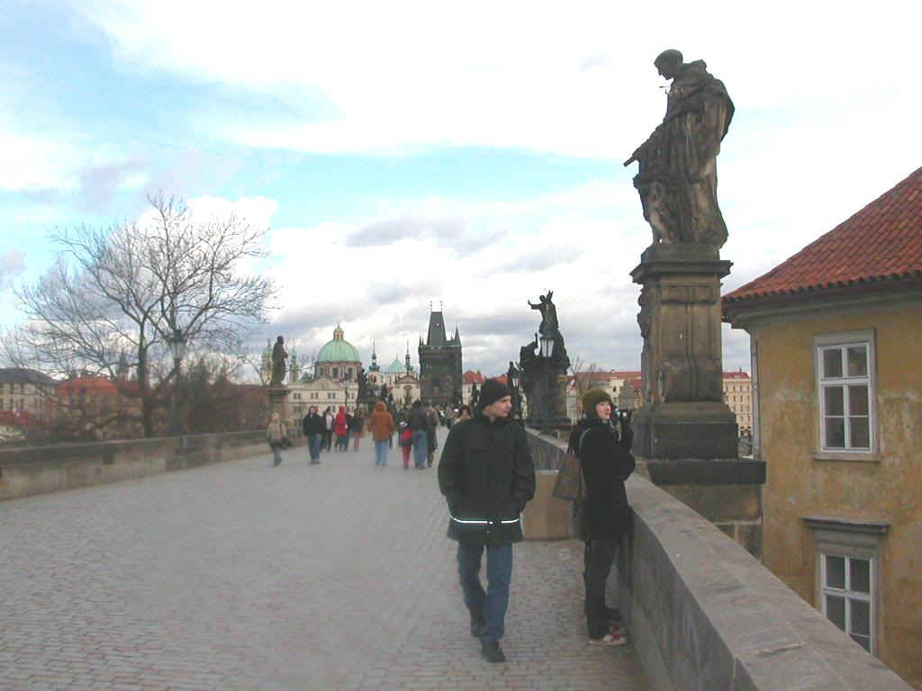 04209014 PRG Charles Bridge.jpg (136219 bytes)