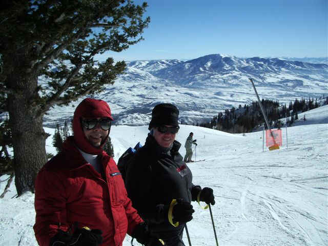 060206 (3) SLC SnowBasin Tony Sandy.JPG (73164 bytes)