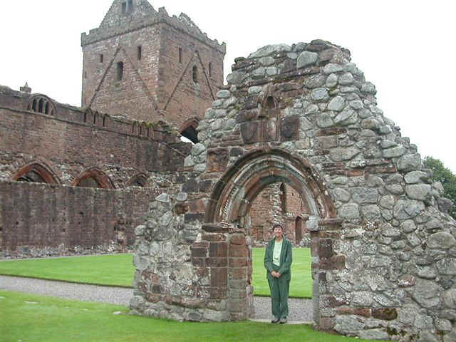 060916 (12) EDI Sweetheart Abbey BJ.JPG (79415 bytes)