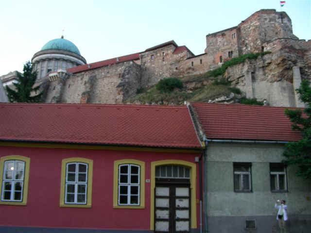 070710 (87k1) BUD Esztergom.JPG (49417 bytes)